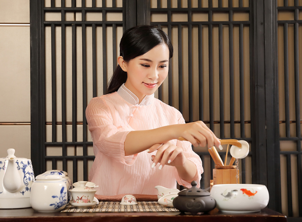 经常去武汉青山靠谱男士会馆，这家私藏已久的店推荐给你